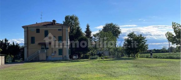 5 bedrooms Villa in Modena, Italy No. 342230 5