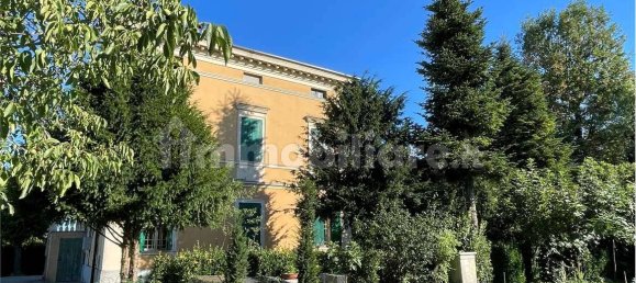 5 bedrooms Villa in Modena, Italy No. 342230 9