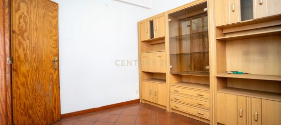 Edificio de 22 dormitorios en Amadora, Portugal No. 115908 21