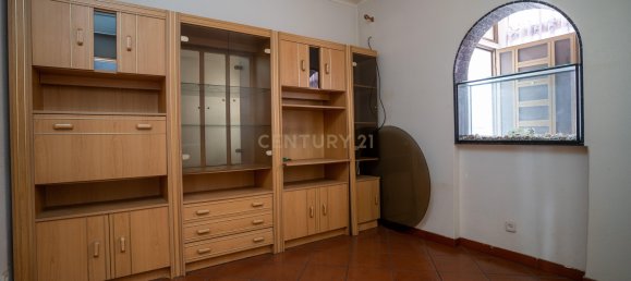 Edificio de 22 dormitorios en Amadora, Portugal No. 115908 22