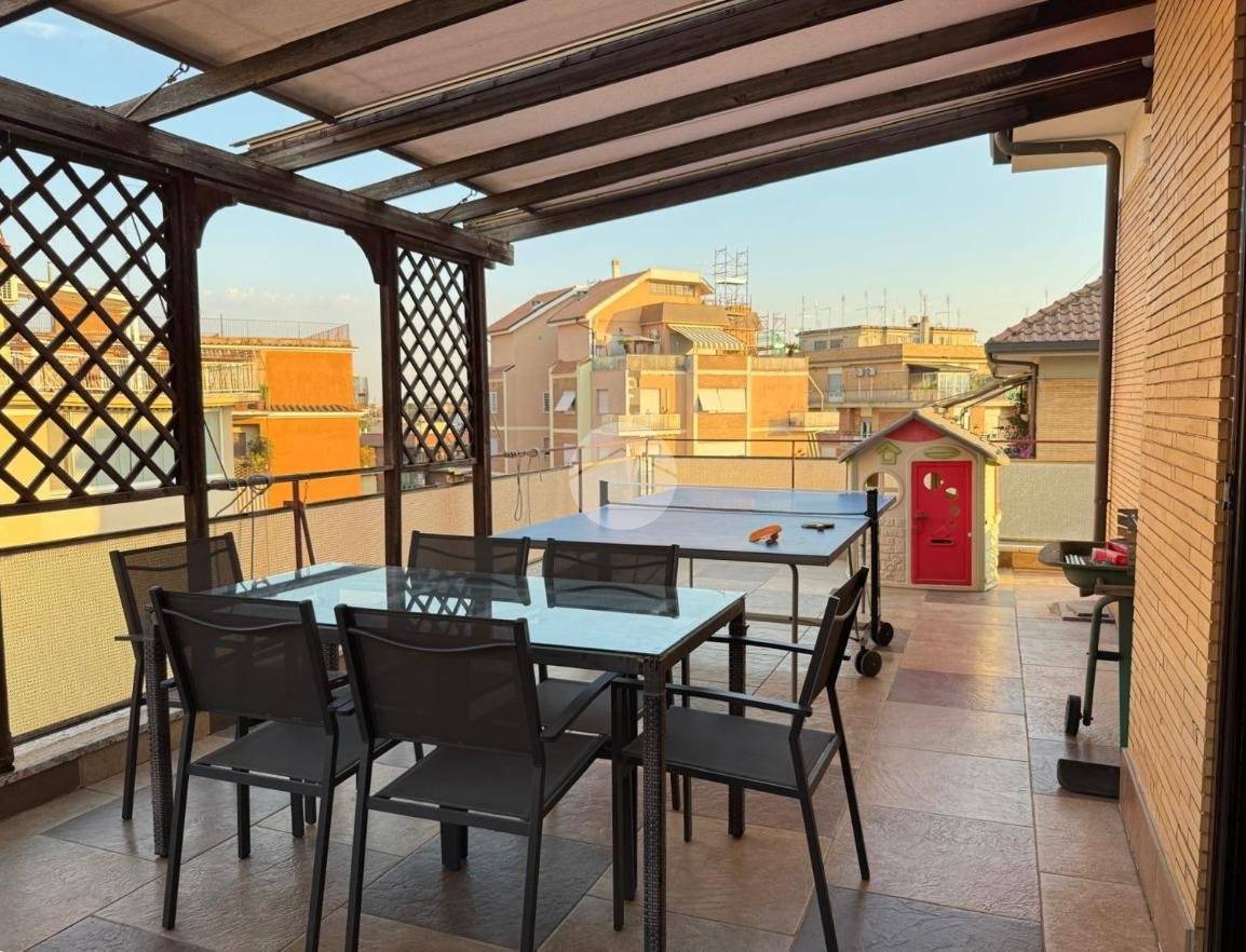 3 chambres Penthouse à Rome, Italy No. 292368