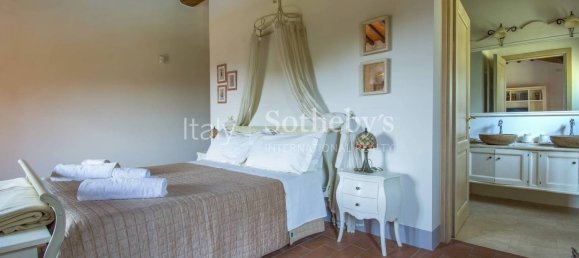 6 bedrooms House in Palaia, Italy No. 56860 9