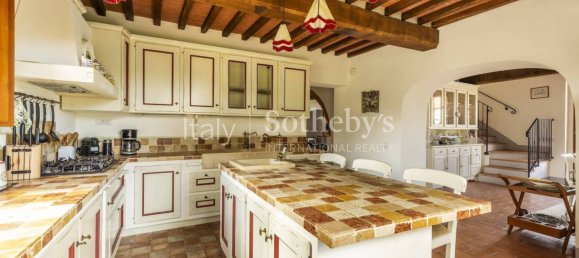 6 bedrooms House in Palaia, Italy No. 56860 7