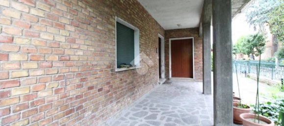 Villa de 9 dormitorios en Castellarano, Italy No. 258513 17