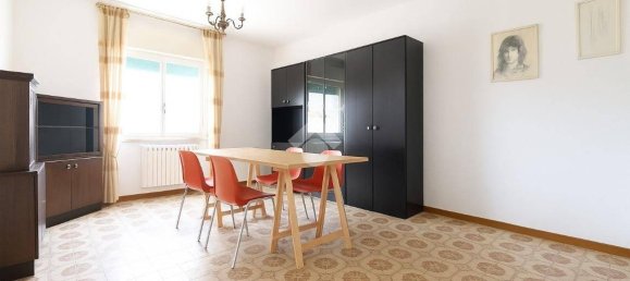 Villa de 9 dormitorios en Castellarano, Italy No. 258513 2