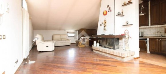 Villa de 9 dormitorios en Castellarano, Italy No. 258513 9