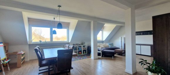 4غرفة منزل ذو طابقين في Dusseldorf, Germany رقم 37865 12