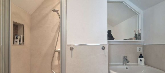 4غرفة منزل ذو طابقين في Dusseldorf, Germany رقم 37865 6