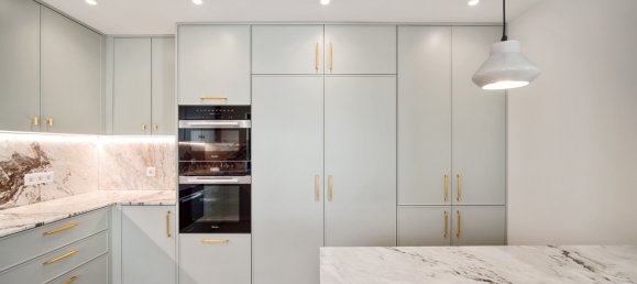 5 bedrooms Villa in Cascais, Portugal No. 44915 15