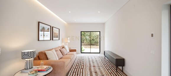 5 bedrooms Villa in Cascais, Portugal No. 44915 13