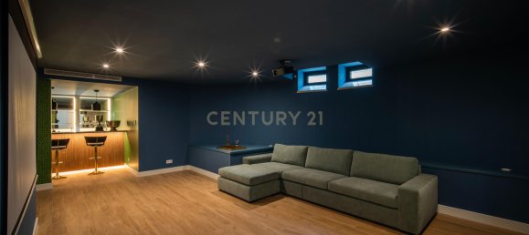 5 bedrooms Villa in Cascais, Portugal No. 44915 49