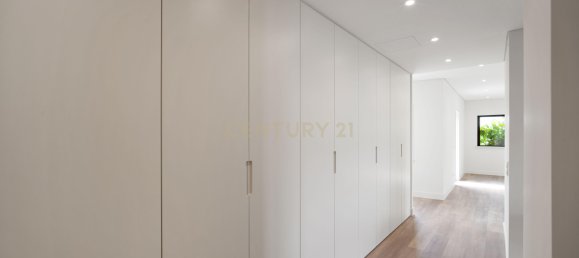 5 bedrooms Villa in Cascais, Portugal No. 44915 41