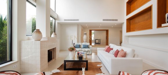 5 bedrooms Villa in Cascais, Portugal No. 44915 9