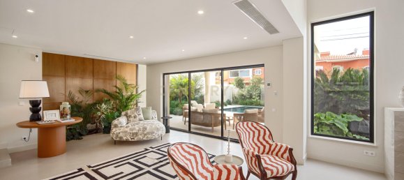 5 bedrooms Villa in Cascais, Portugal No. 44915 10