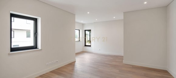 5 bedrooms Villa in Cascais, Portugal No. 44915 40