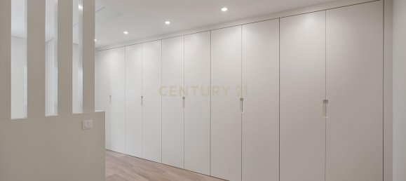 5 bedrooms Villa in Cascais, Portugal No. 44915 33