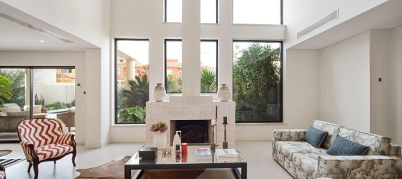 5 bedrooms Villa in Cascais, Portugal No. 44915 7