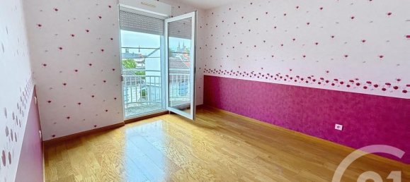 Apartamento de 3 dormitorios en Chalons-en-Champagne, France No. 320113 11