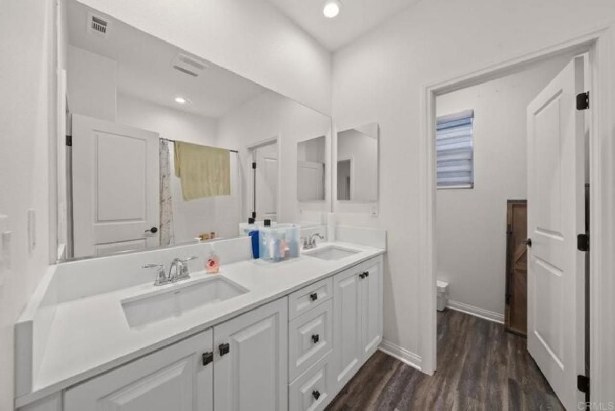 5 bedrooms House in Chula Vista, USA No. 441051