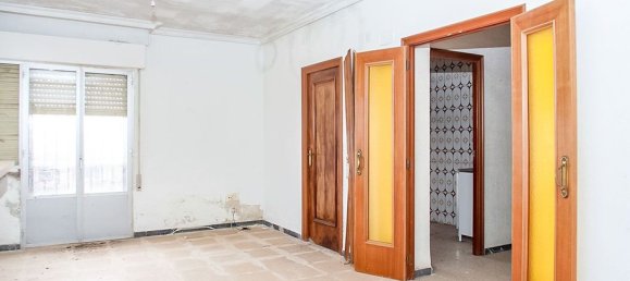 Apartamento de 3 dormitorios en Salamanca, Spain No. 72897 4