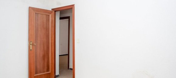 Apartamento de 3 dormitorios en Salamanca, Spain No. 72897 20