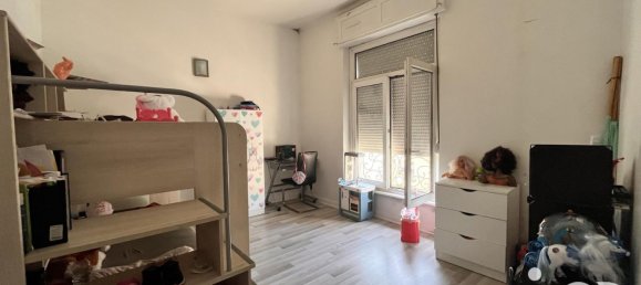 Apartamento de 2 dormitorios en Knutange, France No. 252813 11