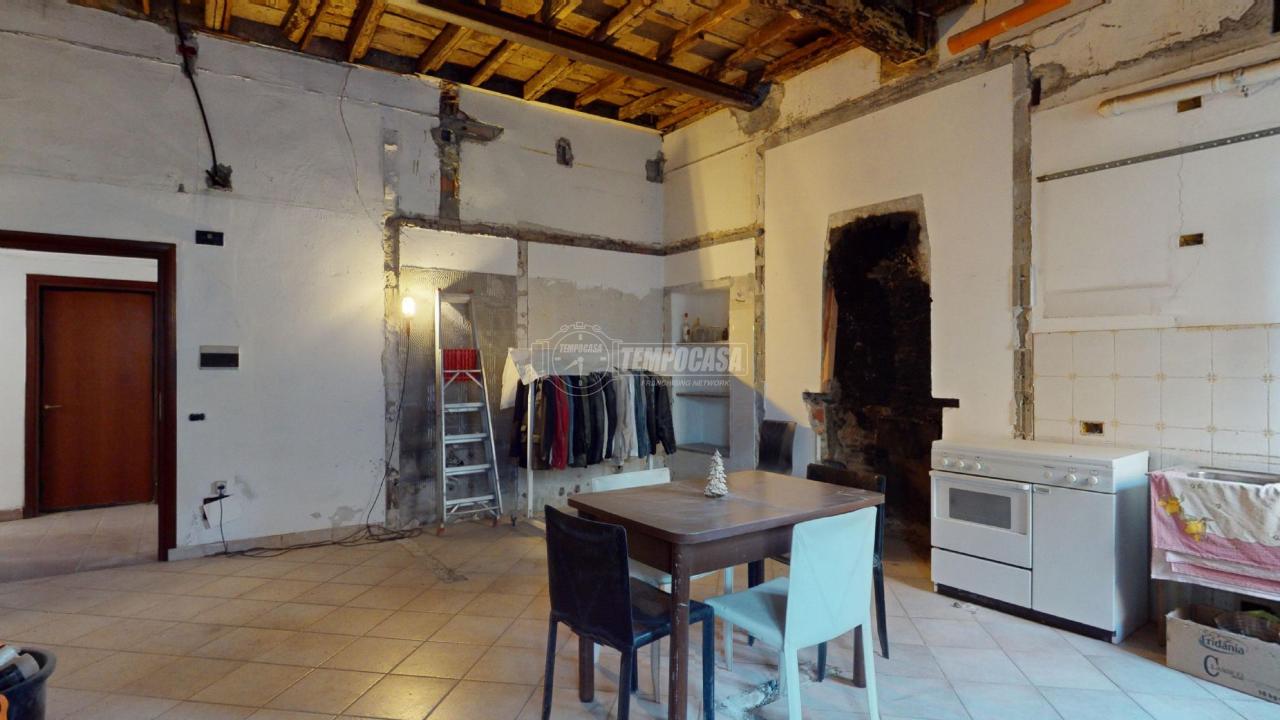 2-Zimmer Wohnung in Besana in Brianza, Italy, Nr. 2414