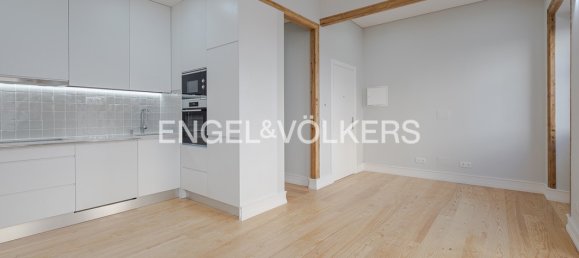 Apartamento de 2 dormitorios en Lisbon, Portugal No. 13012 4