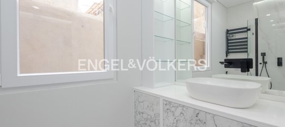 Apartamento de 2 dormitorios en Lisbon, Portugal No. 13012 22