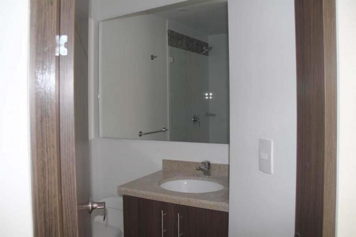 2 bedrooms House in Bogota, Colombia No. 10725