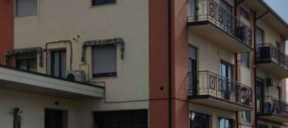 Офис 135м² в Чивитанова Марке, Италия № 338917 2