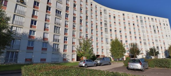 Studio in Troyes, France No. 158330 10