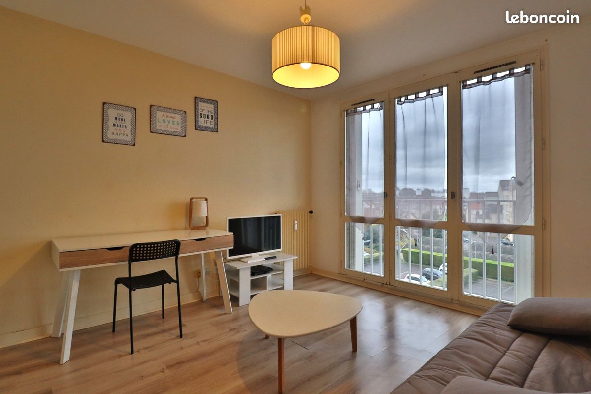 Studio in Troyes, France No. 158330