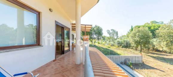 8 Schlafzimmer Villa in Montalto di Castro, Italy, Nr. 296340 48