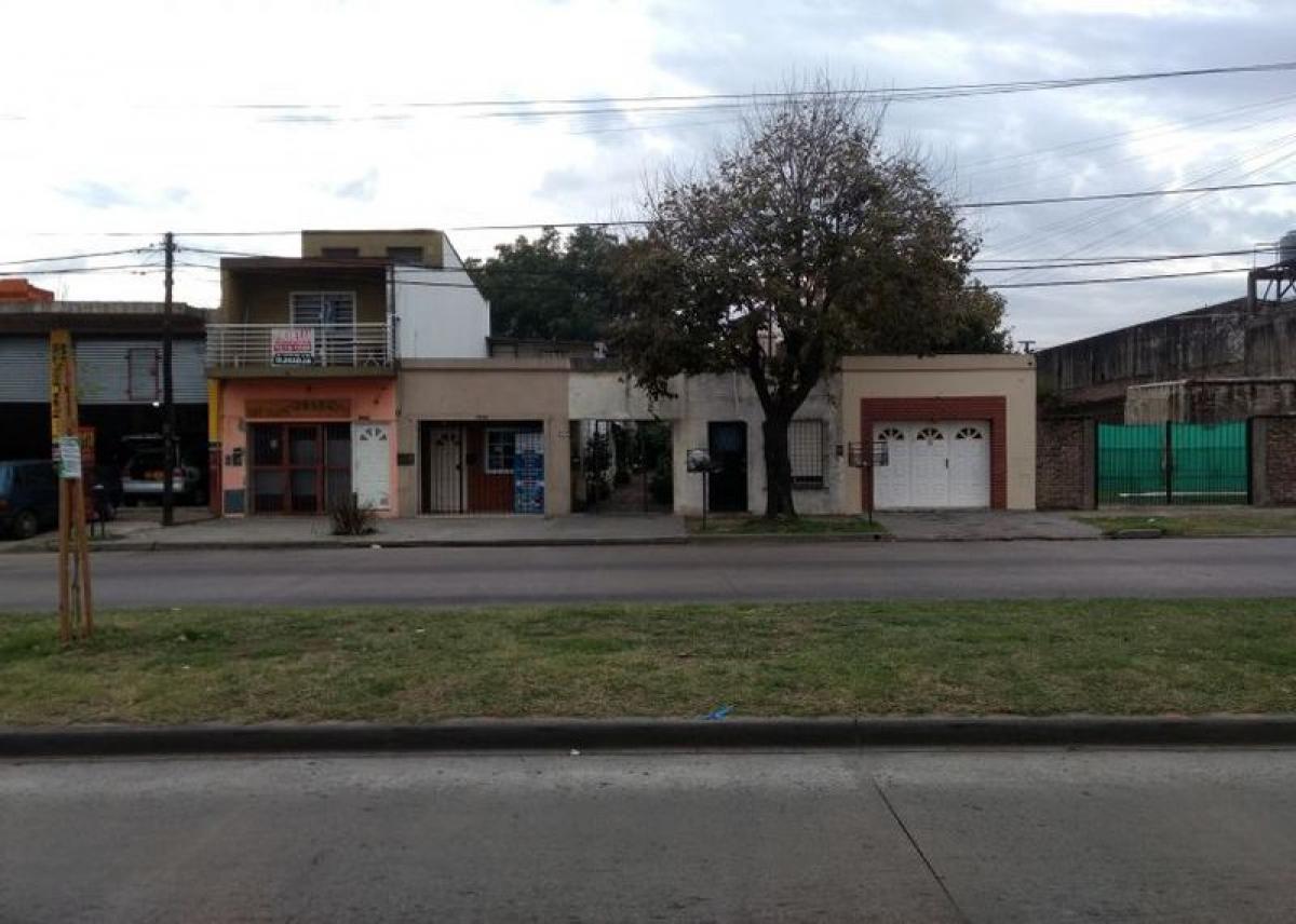 Дом с 2 спальнями в Морон, Аргентина № 102499