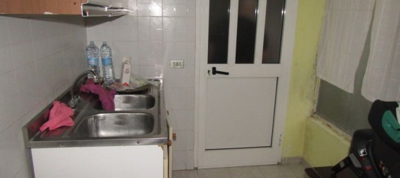 4 rooms House in Carrara, Italy No. 48141 15