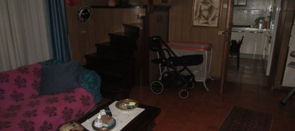 4 rooms House in Carrara, Italy No. 48141 45