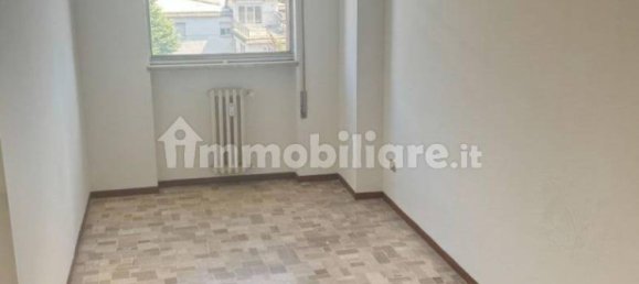 Квартира с 3 спальнями в Галларате, Италия № 330999 19