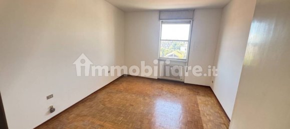 Квартира с 3 спальнями в Галларате, Италия № 330999 21