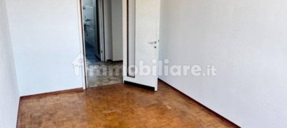 Квартира с 3 спальнями в Галларате, Италия № 330999 13