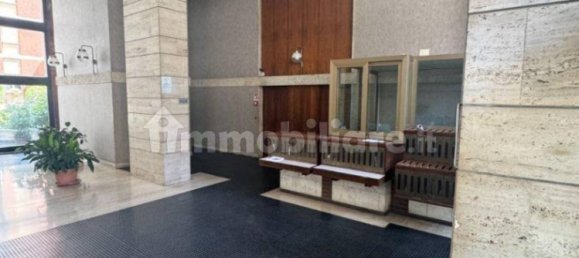 Квартира с 3 спальнями в Галларате, Италия № 330999 2