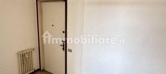 Квартира с 3 спальнями в Галларате, Италия № 330999 9