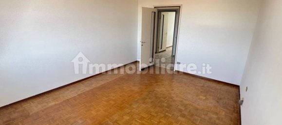 Квартира с 3 спальнями в Галларате, Италия № 330999 23