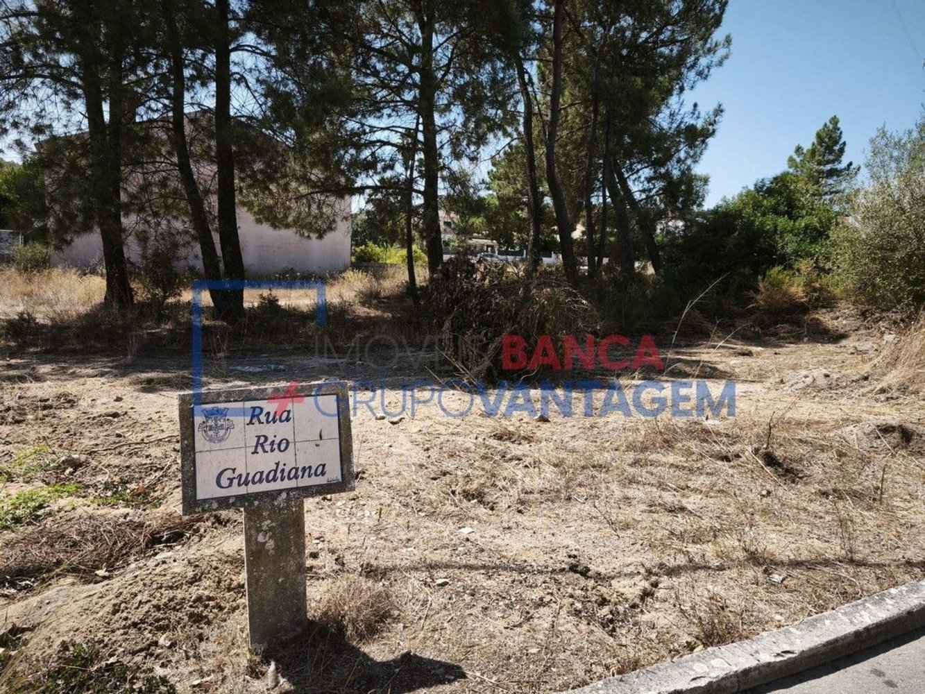 800m² Land in Sesimbra, Portugal No. 302316