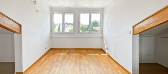 Dúplex de 1 dormitorio en Sainte-Genevieve-des-Bois, France No. 281707 2