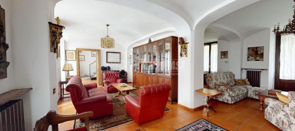 3 bedrooms Apartment in Besana in Brianza, Italy No. 134978 5