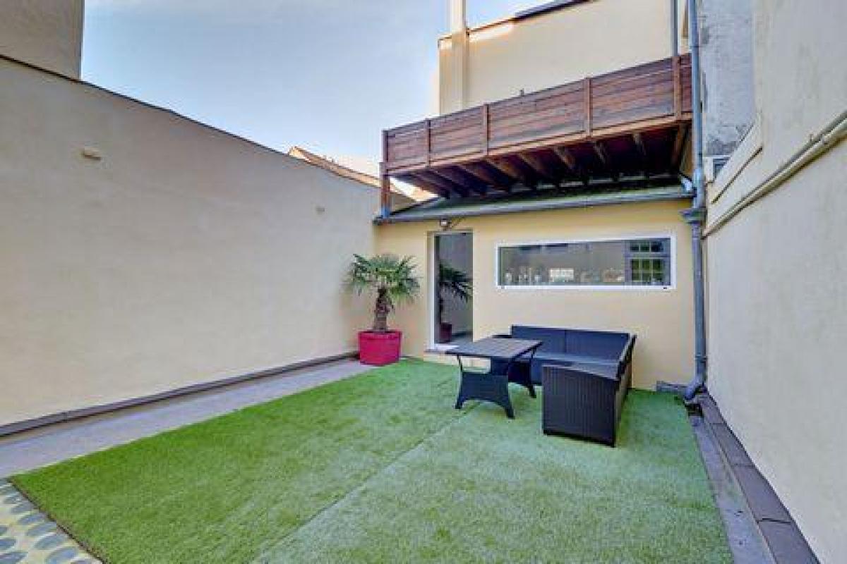 5 chambres Condo à Dreux, France No. 10415