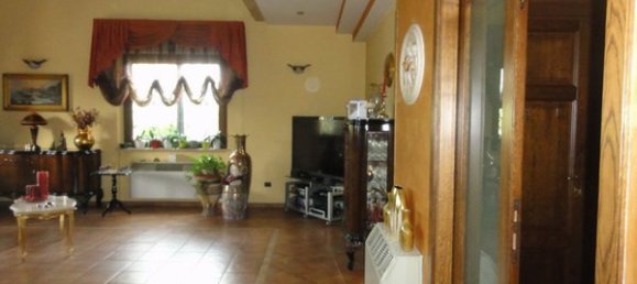 7 rooms Villa in Ceccano, Italy No. 89200 17
