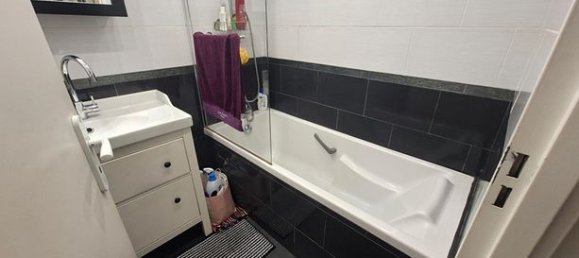 2 bedrooms Apartment in Le Bourget, France No. 312233 7