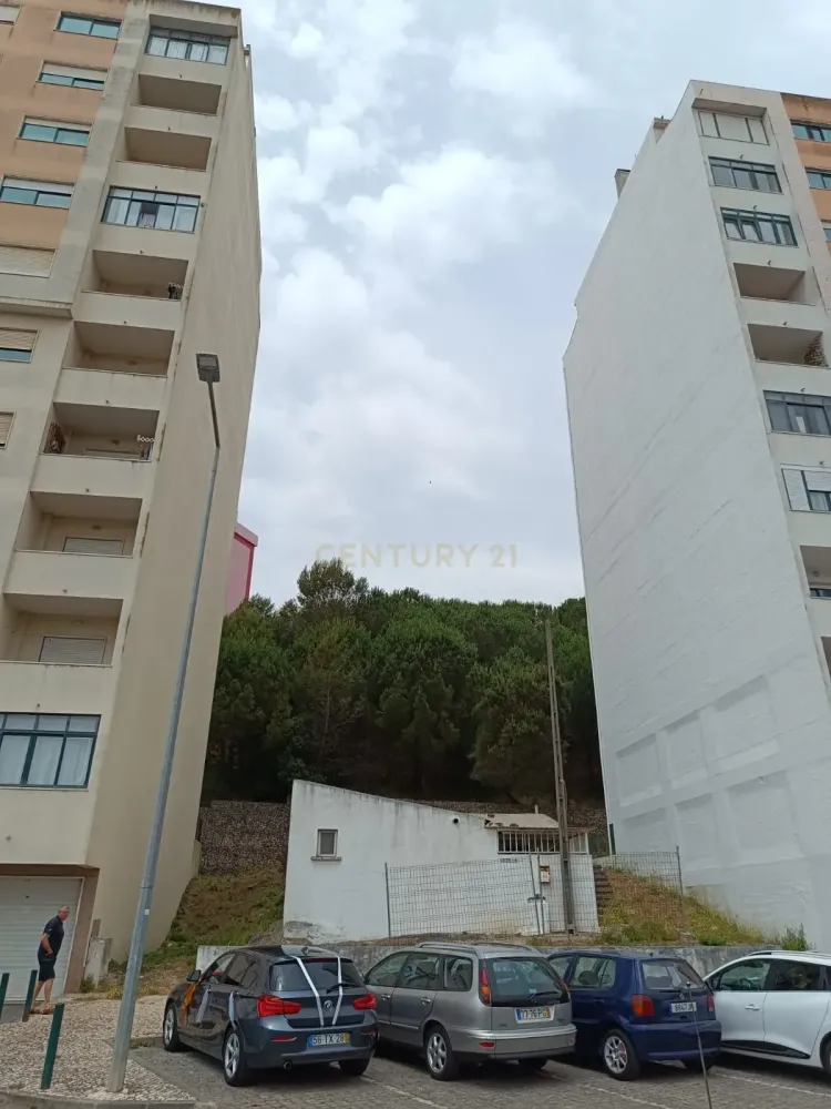 Terreno en Amadora, Portugal 560 m² No. 117370